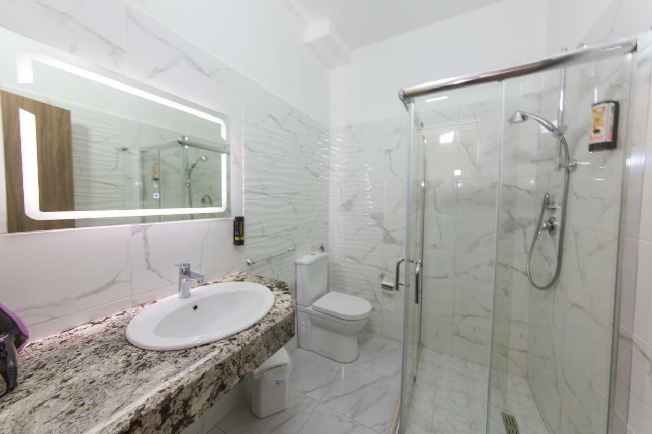 Western Star Hotel Durrës Quarto foto